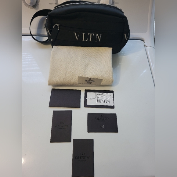 Valentino belt bag - Picture 1 of 7